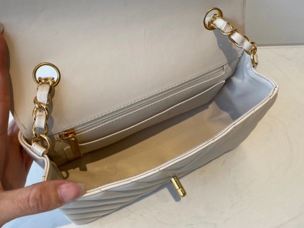 BestValue CHANEL FLAP BAG LAMBSKIN 20CM 636 - Image 9