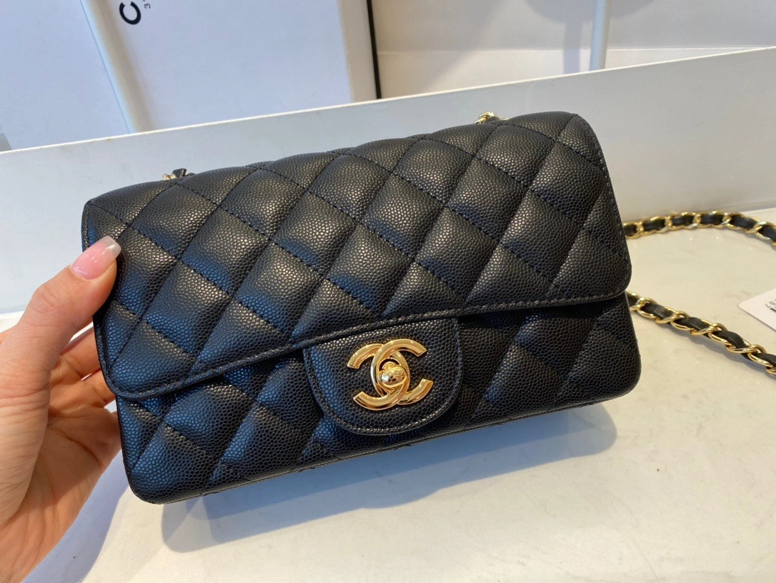 Affordable CHANEL FLAP BAG 20CM 644 - Image 3