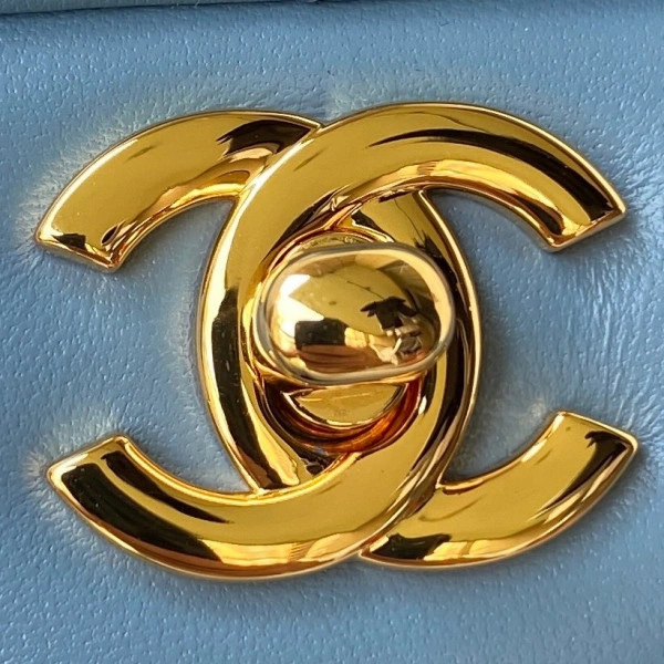 Affordable CHANEL FLAP BAG 579 - Image 3