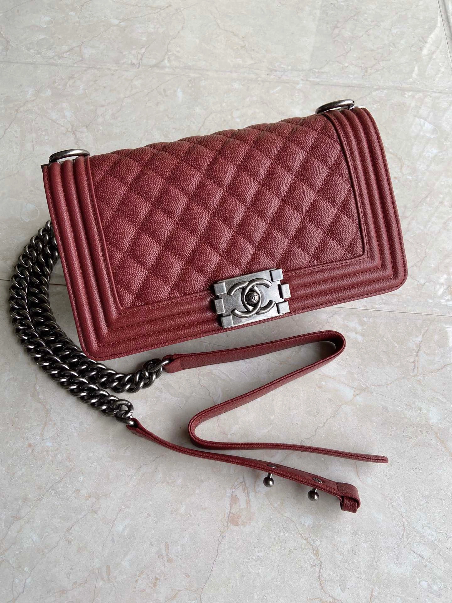 NewStyle CHANEL BOY BAG 247