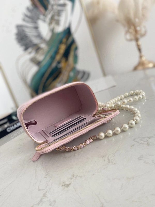 SportInspired CHANEL CHANELUTCH WITH CHAIN 1251 - Image 9