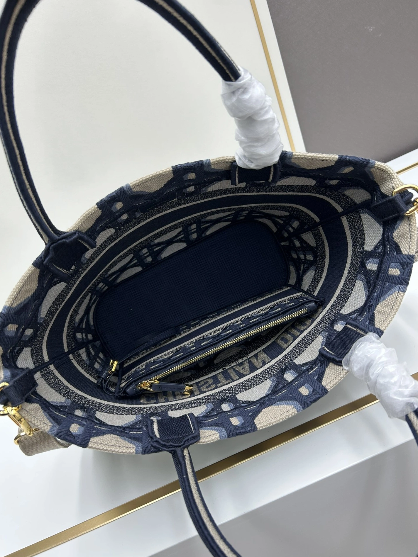 Affordable 9774 Christian Dior AAA Quality Handbags For Women - Image 7