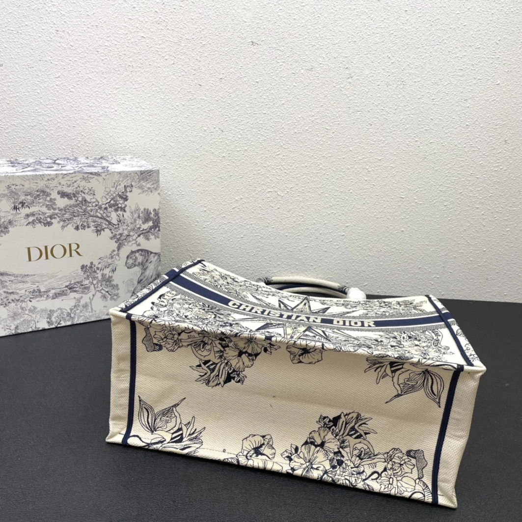 BestValue 2144 Christian Dior AAA Quality Tote-Handbags For Women - Image 7