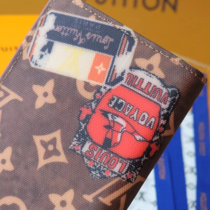 BestValue 8593 Louis Vuitton AAA Quality Card Case - Image 3