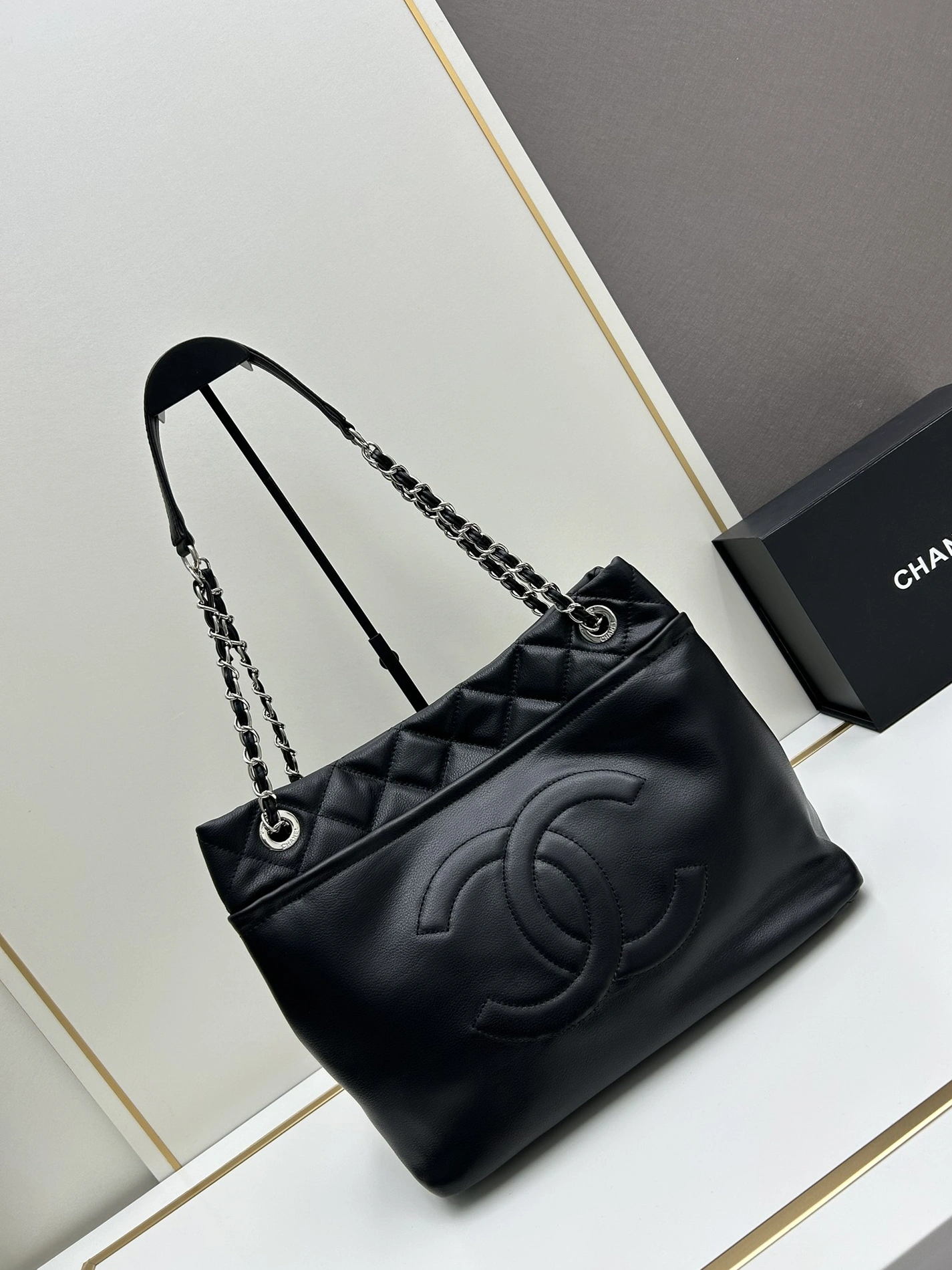 Bold 2588 Chanel AAA Quality Shoulder Bags For Women