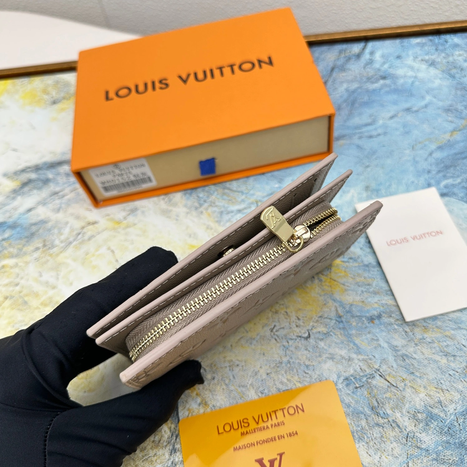 Bold 3538 Louis Vuitton LV Wallets For Women - Image 3