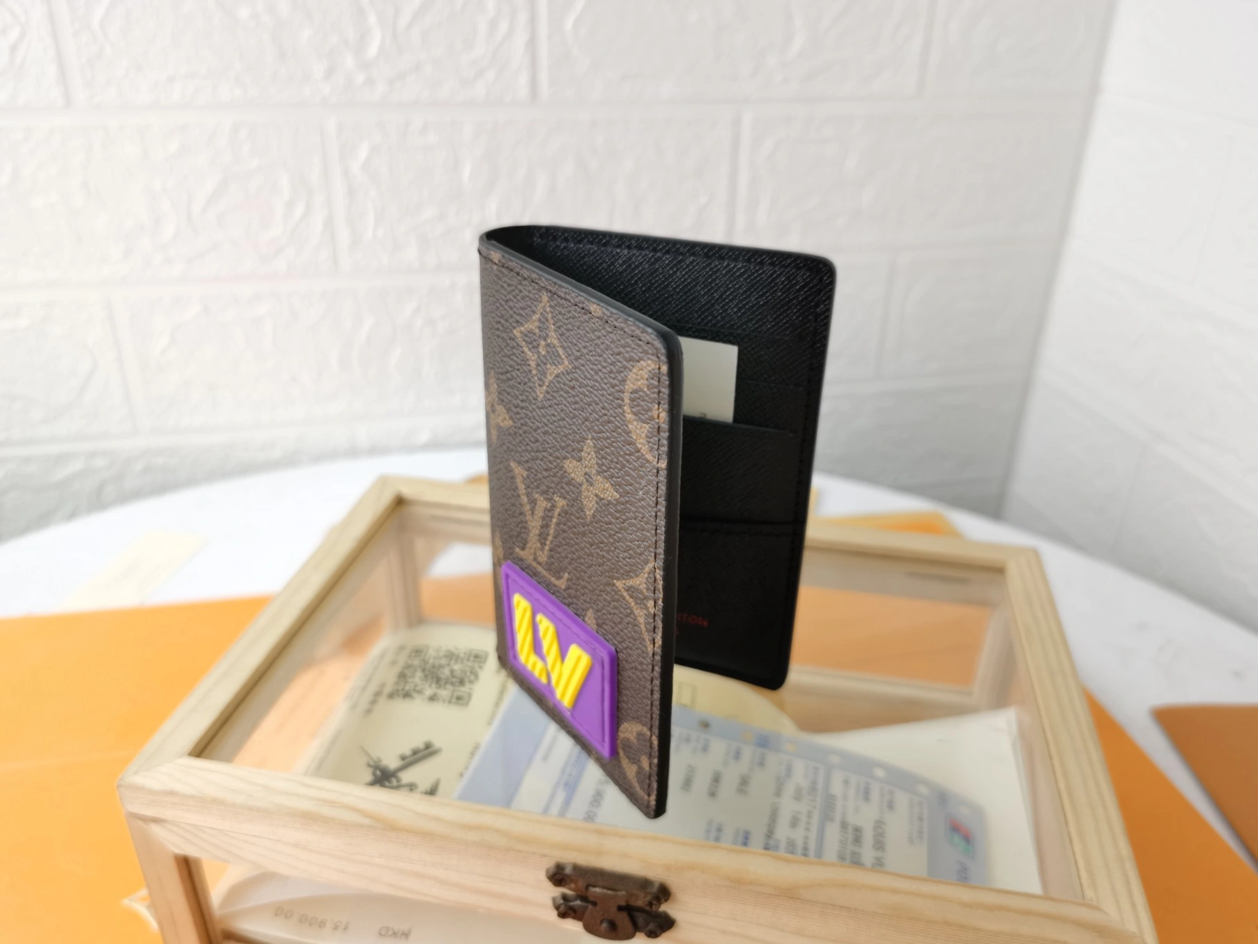 Bold 4460 Louis Vuitton LV Card Case For Unisex - Image 4