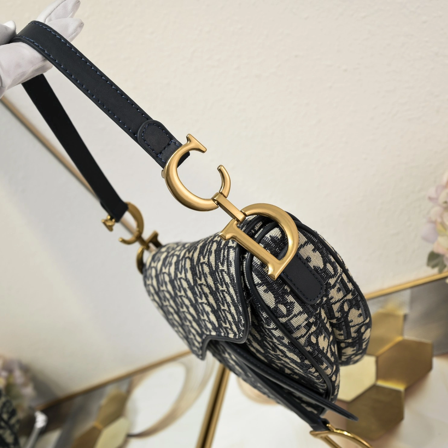 Bold 4977 Christian Dior AAA Quality Messenger Bags For Women - Image 4