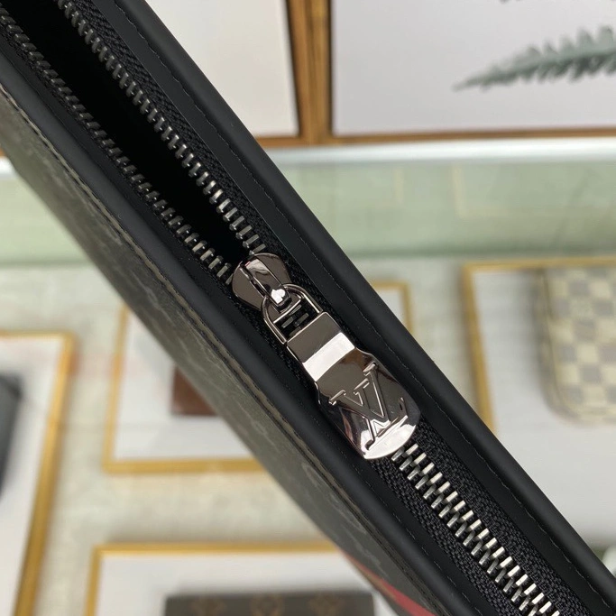 Bold 7027 Louis Vuitton AAA Quality Wallets For Unisex - Image 4