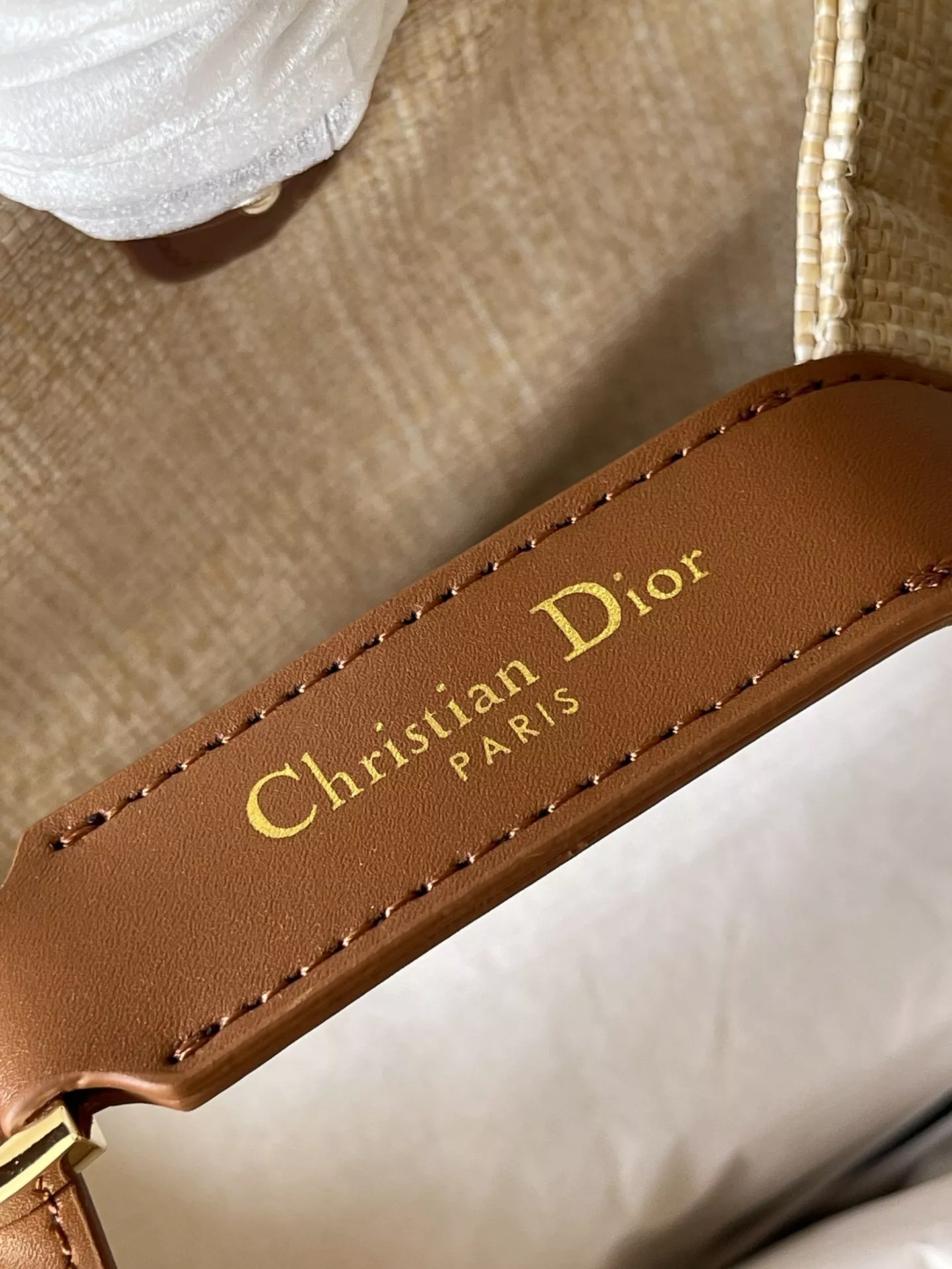 Breathable 5676 Christian Dior AAA Quality Handbags For Women - Image 5