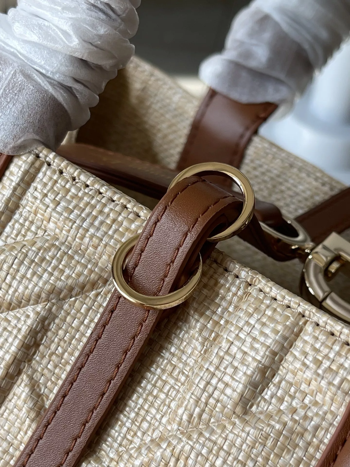 Breathable 5676 Christian Dior AAA Quality Handbags For Women - Image 6