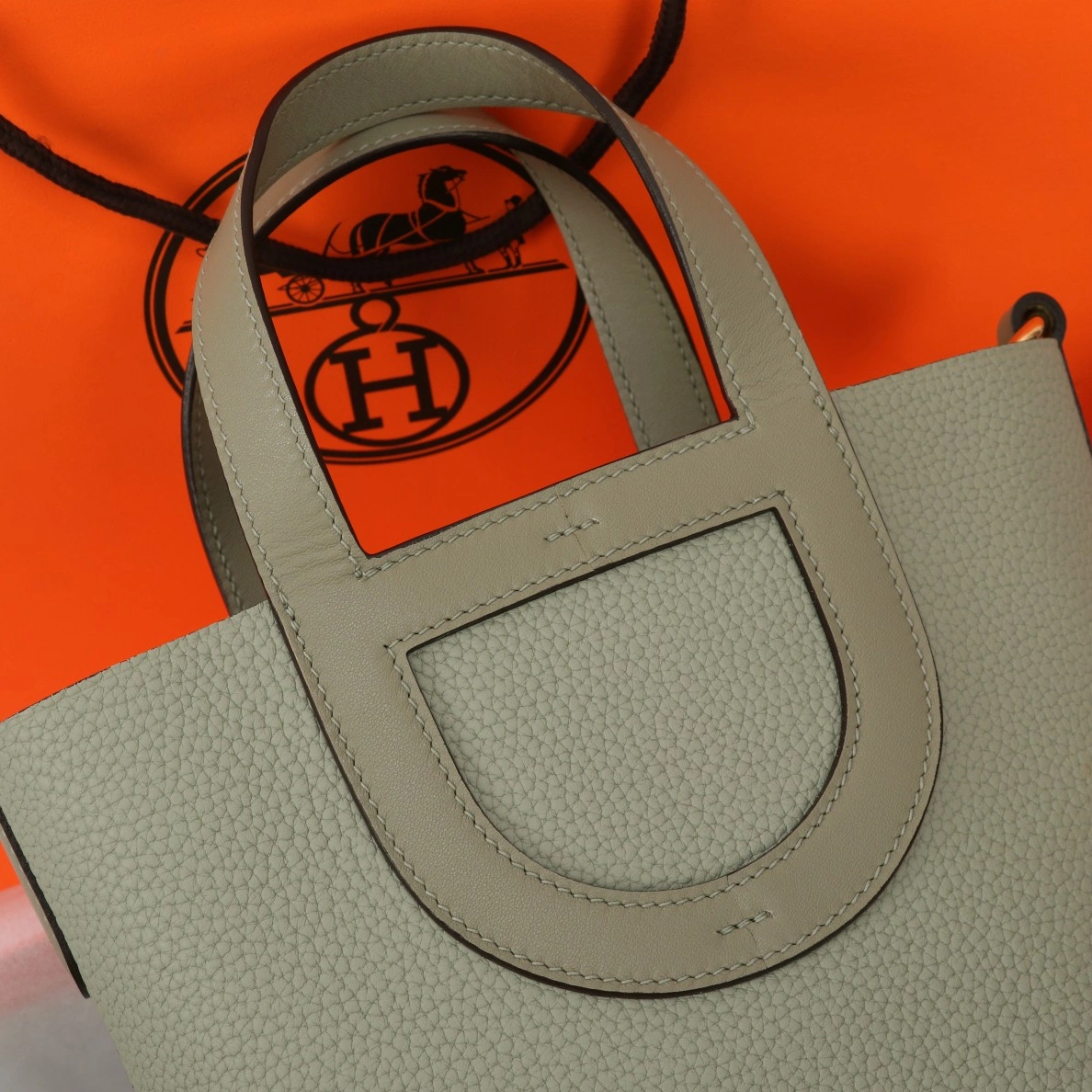 Bright 1785 Hermes AAA Quality Handbags In Gold For Women - Image 4