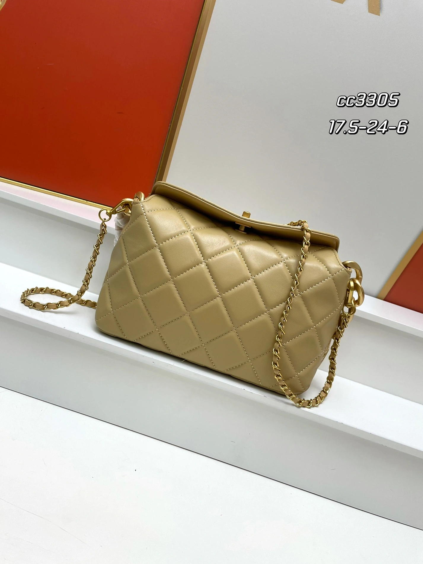 Chanel AAA Quality Messenger Bags For Women AllSeason 6537