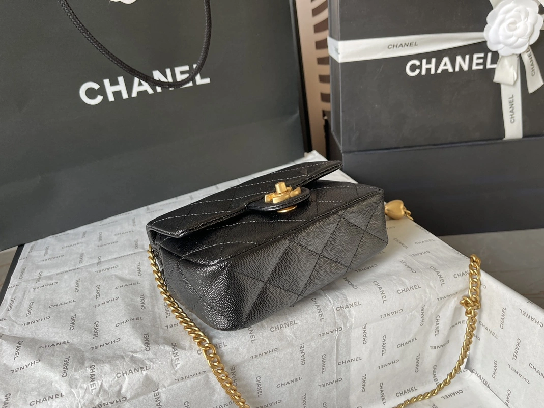 Chanel AAA Quality Messenger Bags For Women Comfortable 750 - Image 3