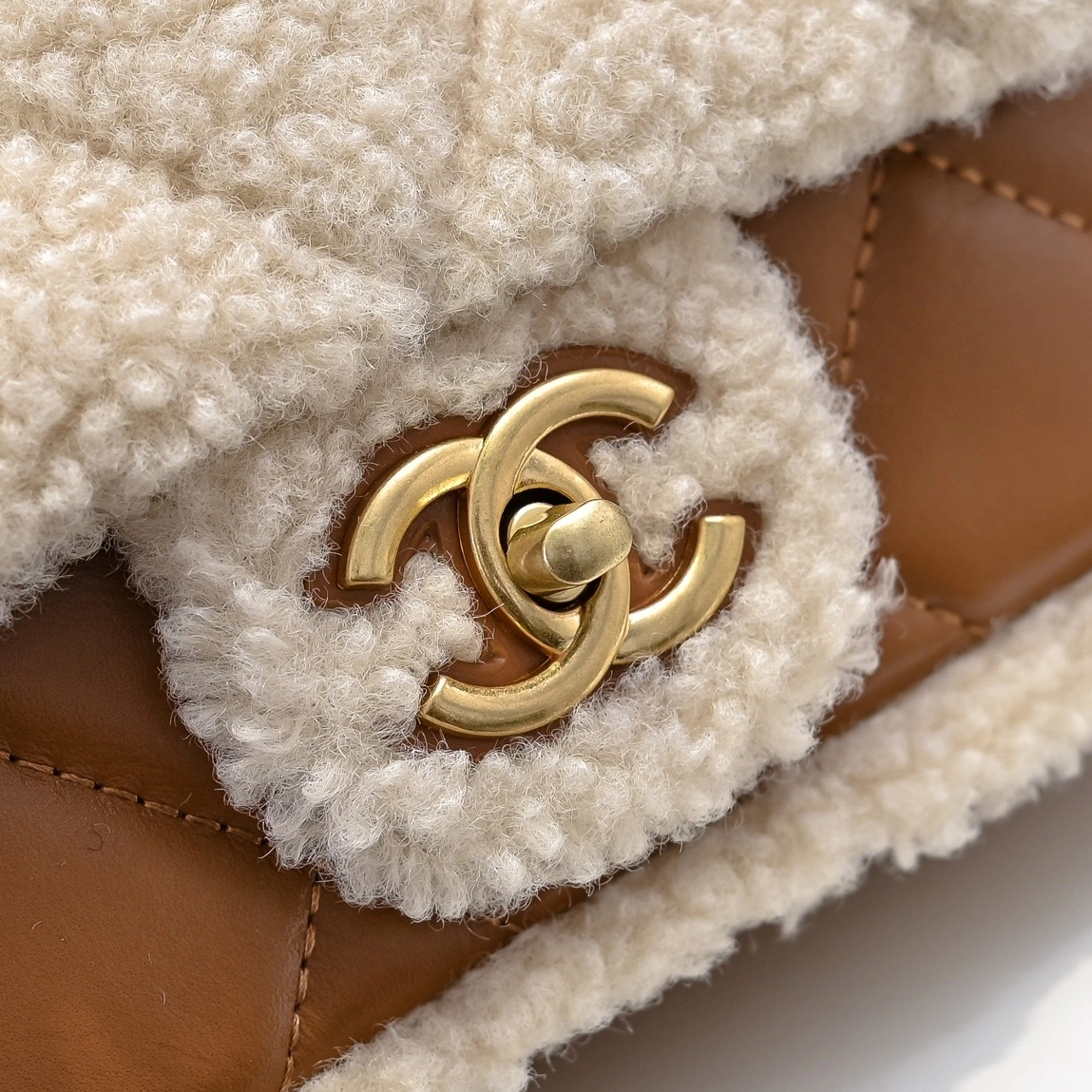 Chanel AAA Quality Messenger Bags For Women EasyMatch 1351 - Image 4