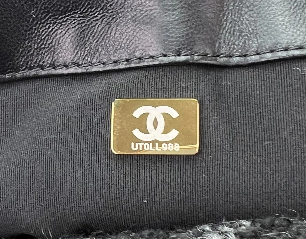 Chanel AAA Quality Messenger Bags For Women Fashionable 2730 - Image 8