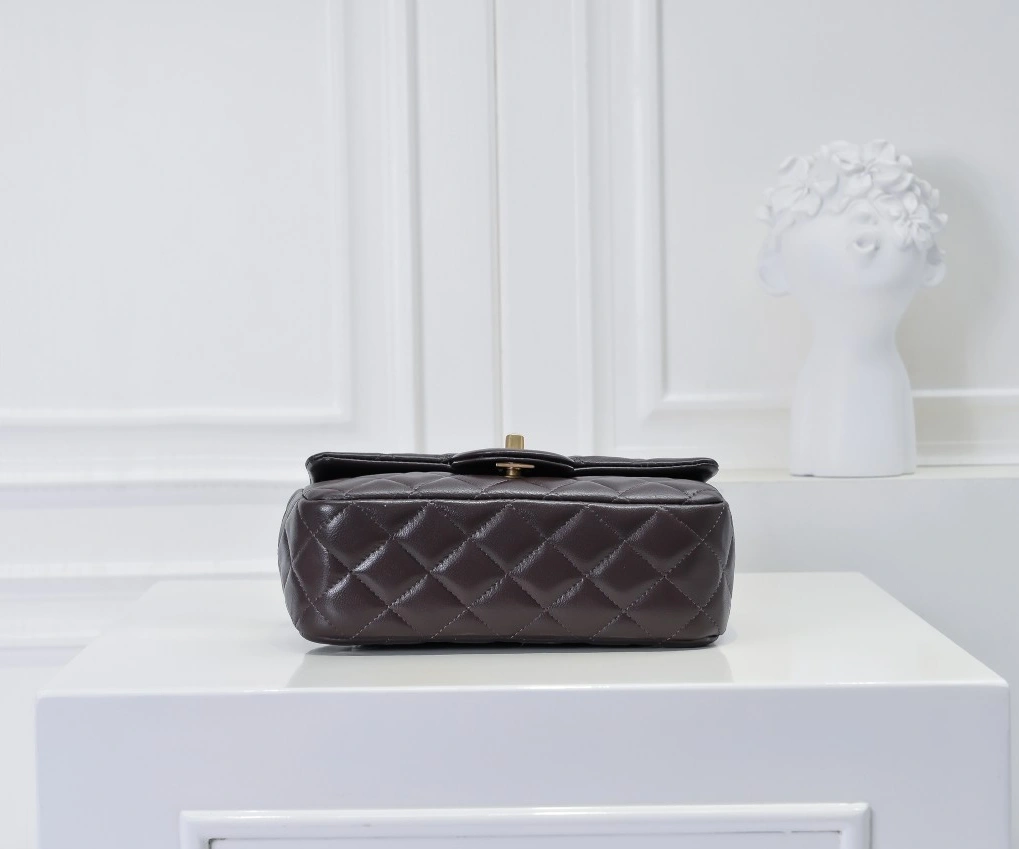 Chanel AAA Quality Messenger Bags Trendsetting 4715 - Image 4