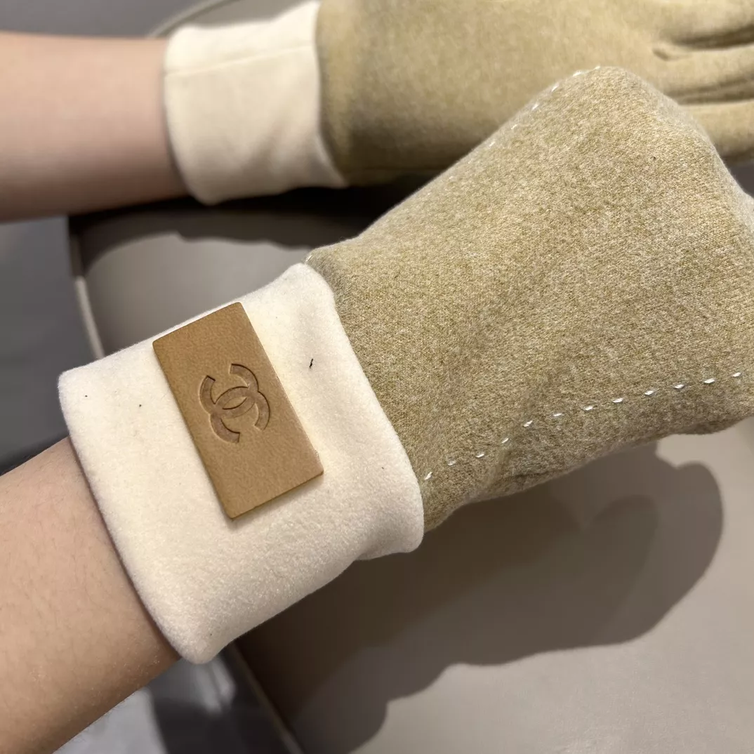 Chanel Gloves Practical 353 - Image 7