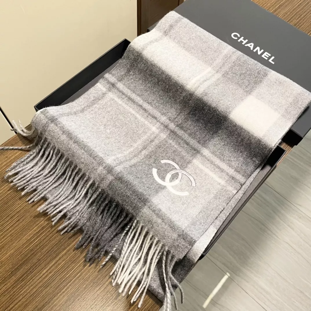 Chanel Scarves For Women Flexible 6879