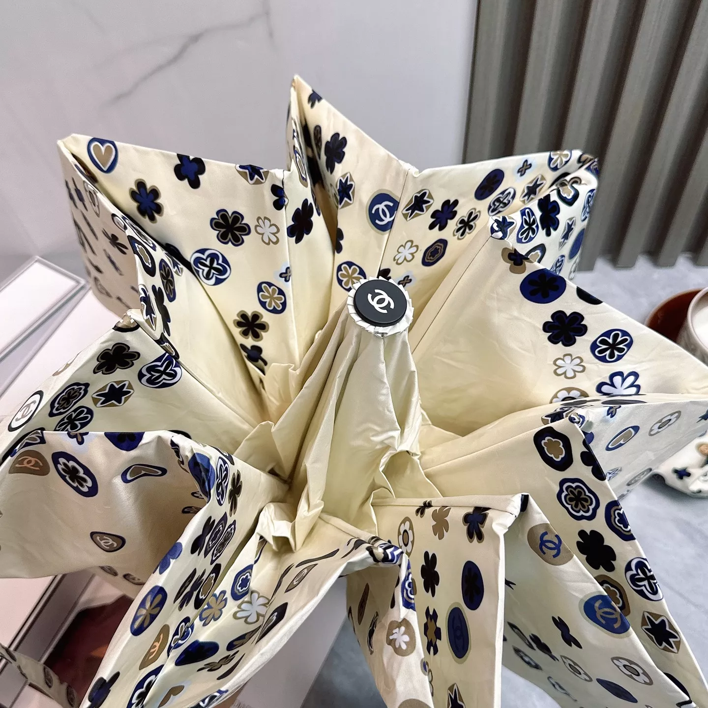 Chanel Umbrellas Fashionable 5139 - Image 5