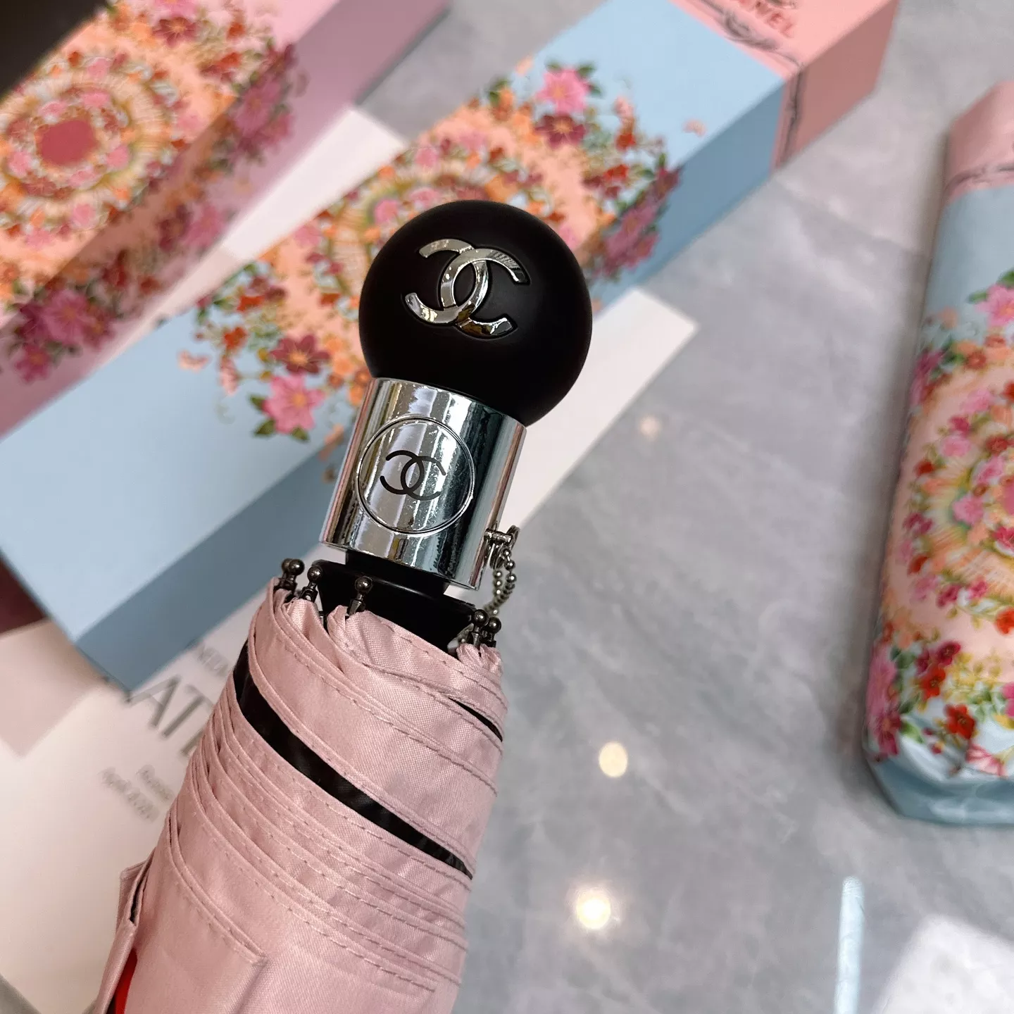 Chanel Umbrellas Stylish 5013 - Image 3