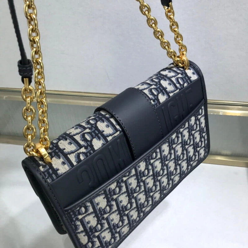 Style may Christian Dior 30 Montaigne Chain Bag Blue Oblique Jacquard - Image 7