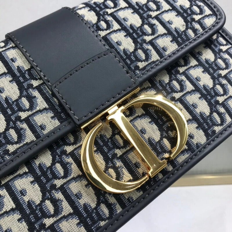 Style may Christian Dior 30 Montaigne Chain Bag Blue Oblique Jacquard - Image 10
