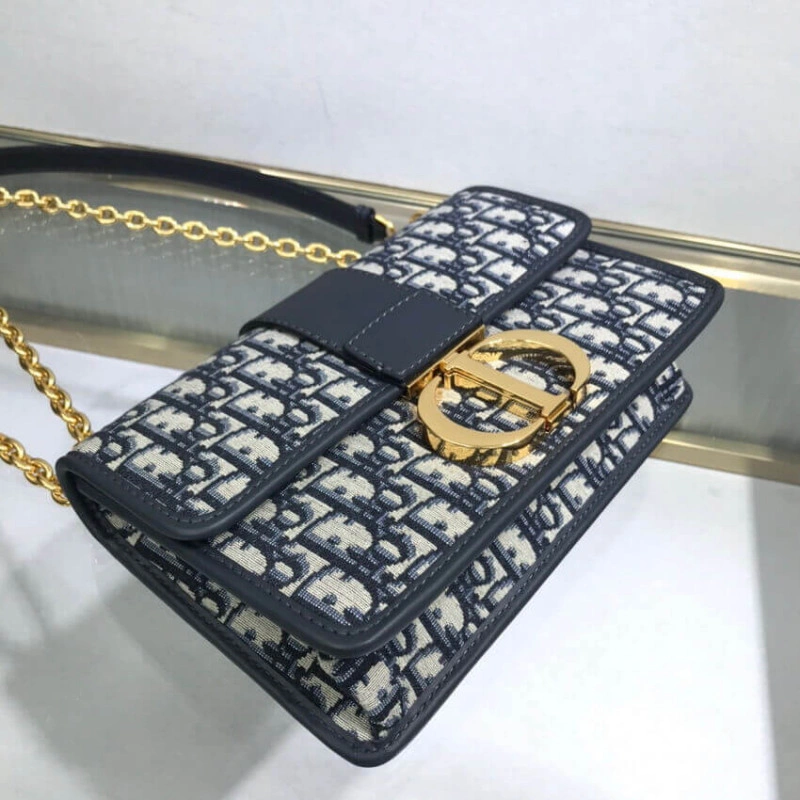 Style may Christian Dior 30 Montaigne Chain Bag Blue Oblique Jacquard - Image 11