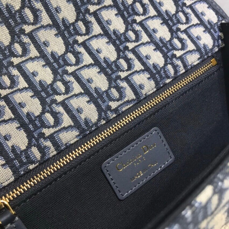 Style may Christian Dior 30 Montaigne Chain Bag Blue Oblique Jacquard - Image 13