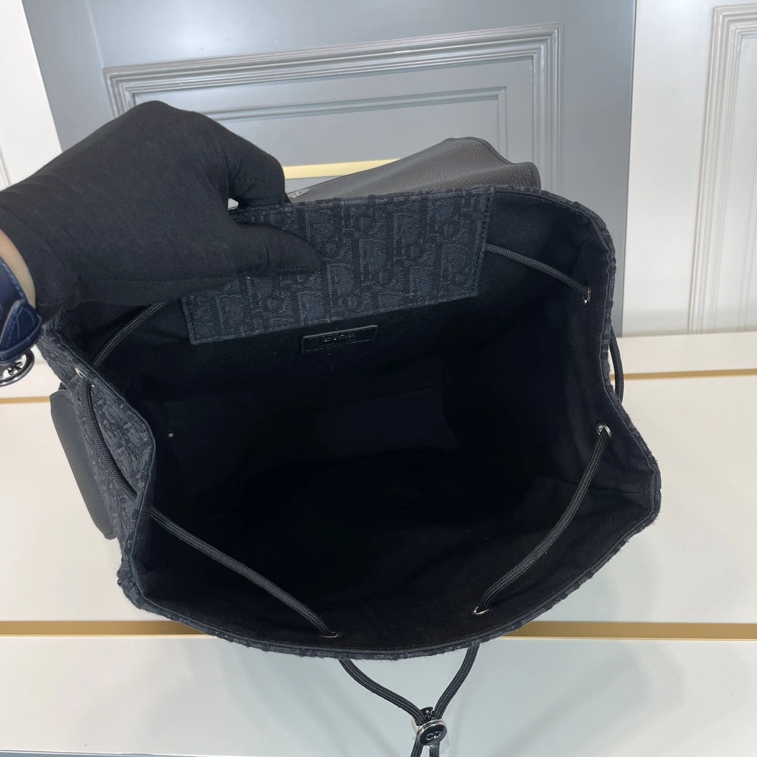 Christian Dior AAA Man Backpacks BestValue 5465 - Image 8