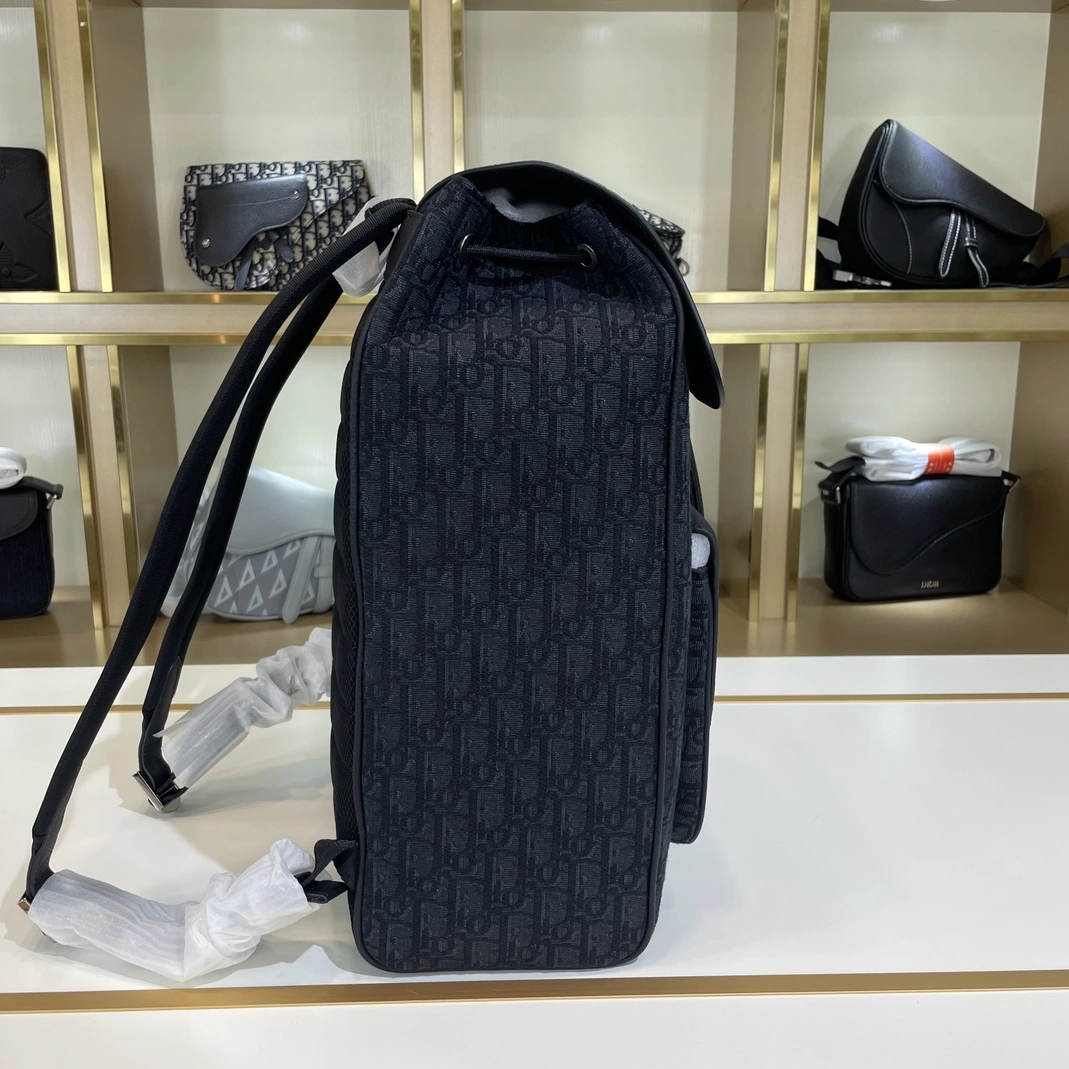 Christian Dior AAA Man Backpacks Versatile 3470