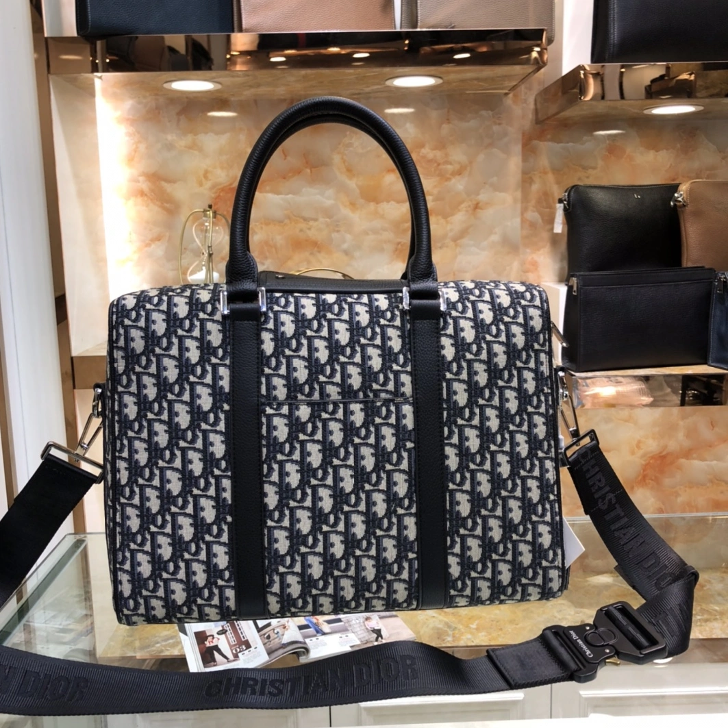Christian Dior AAA Man Handbags SmartChoice 5781