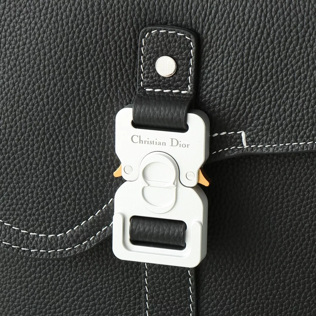 Christian Dior AAA Man Handbags Trendy 3364 - Image 5