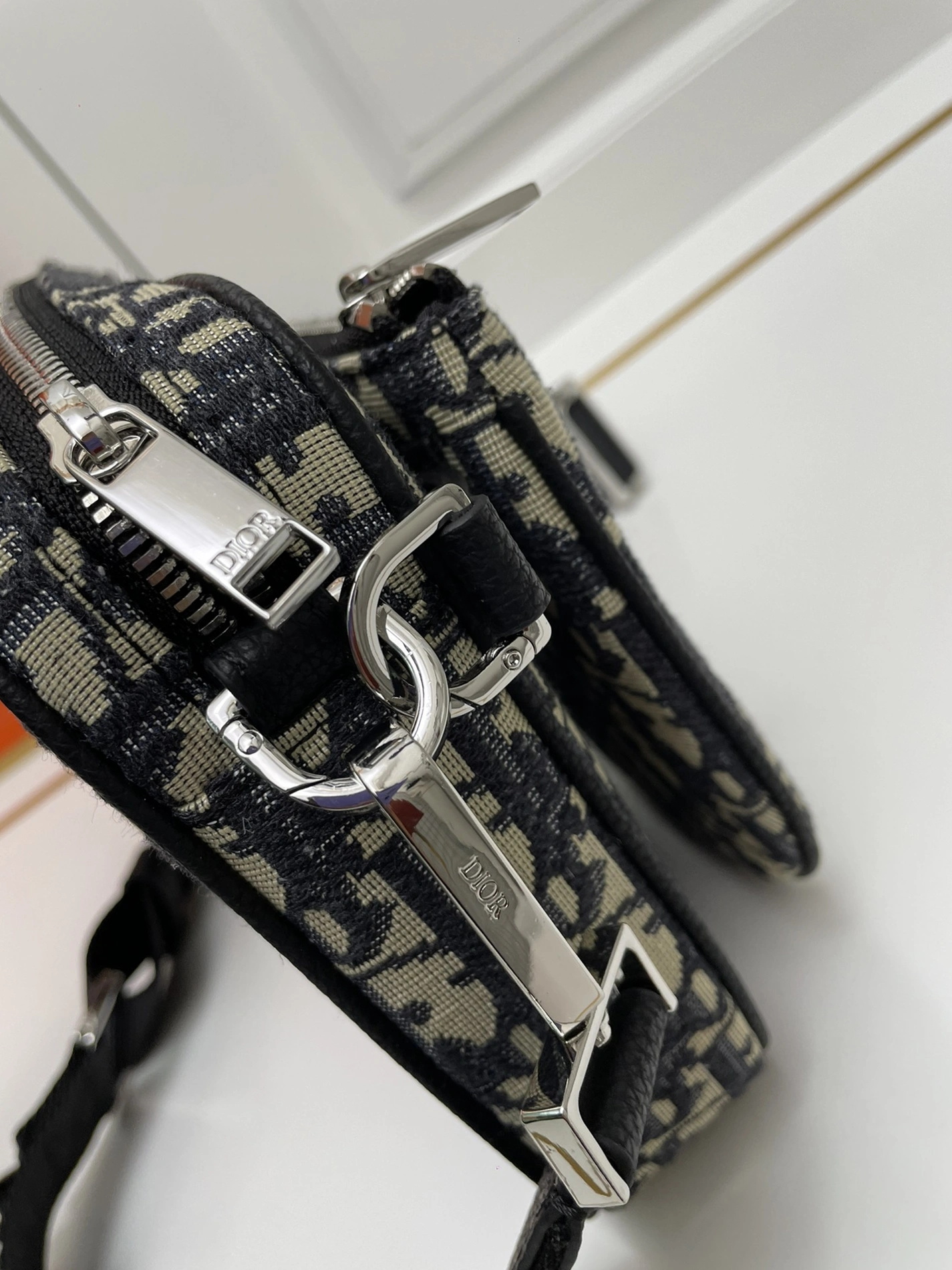 Christian Dior AAA Man Messenger Bags Lightweight 268 - Image 6