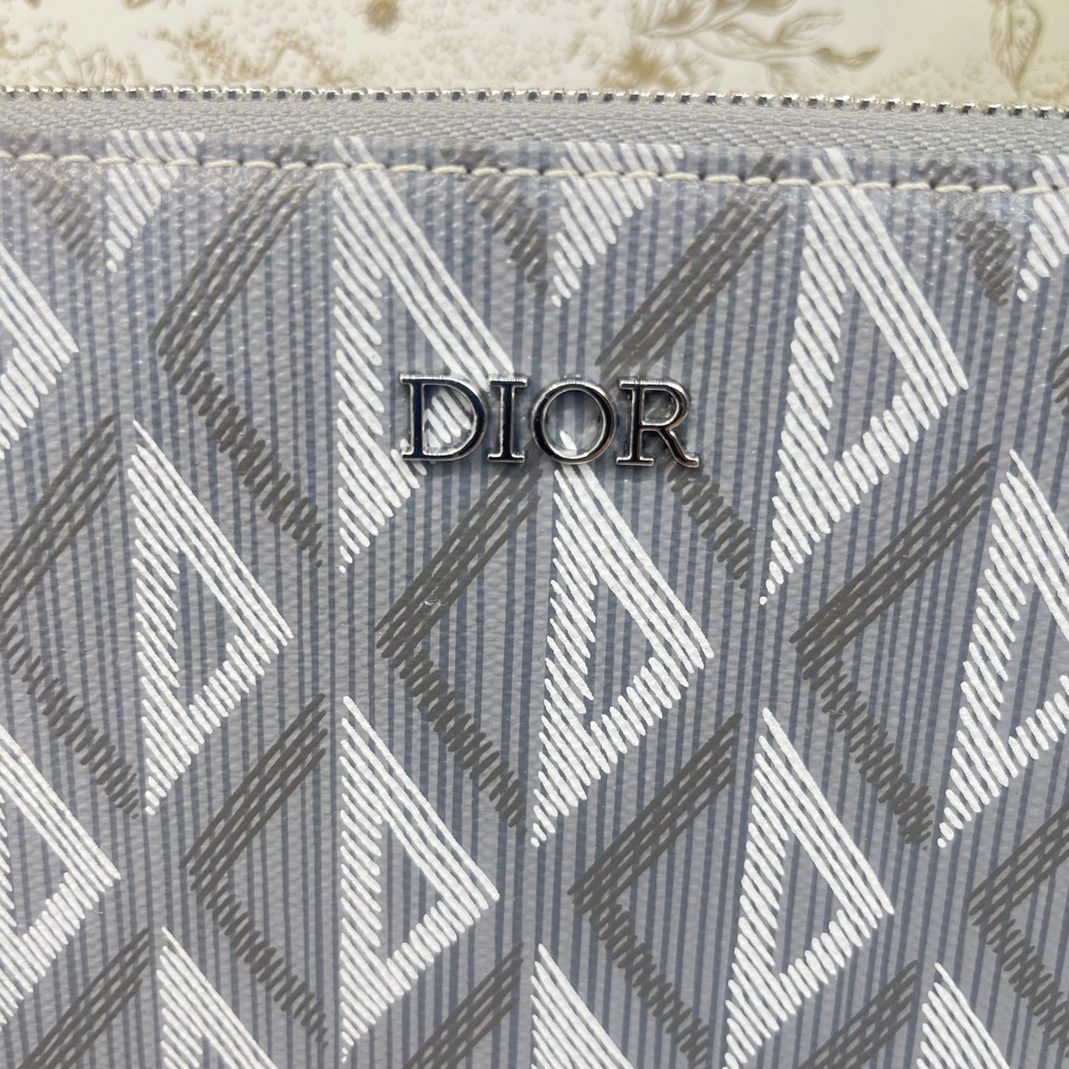 Christian Dior AAA Man Wallets Modern 532 - Image 4