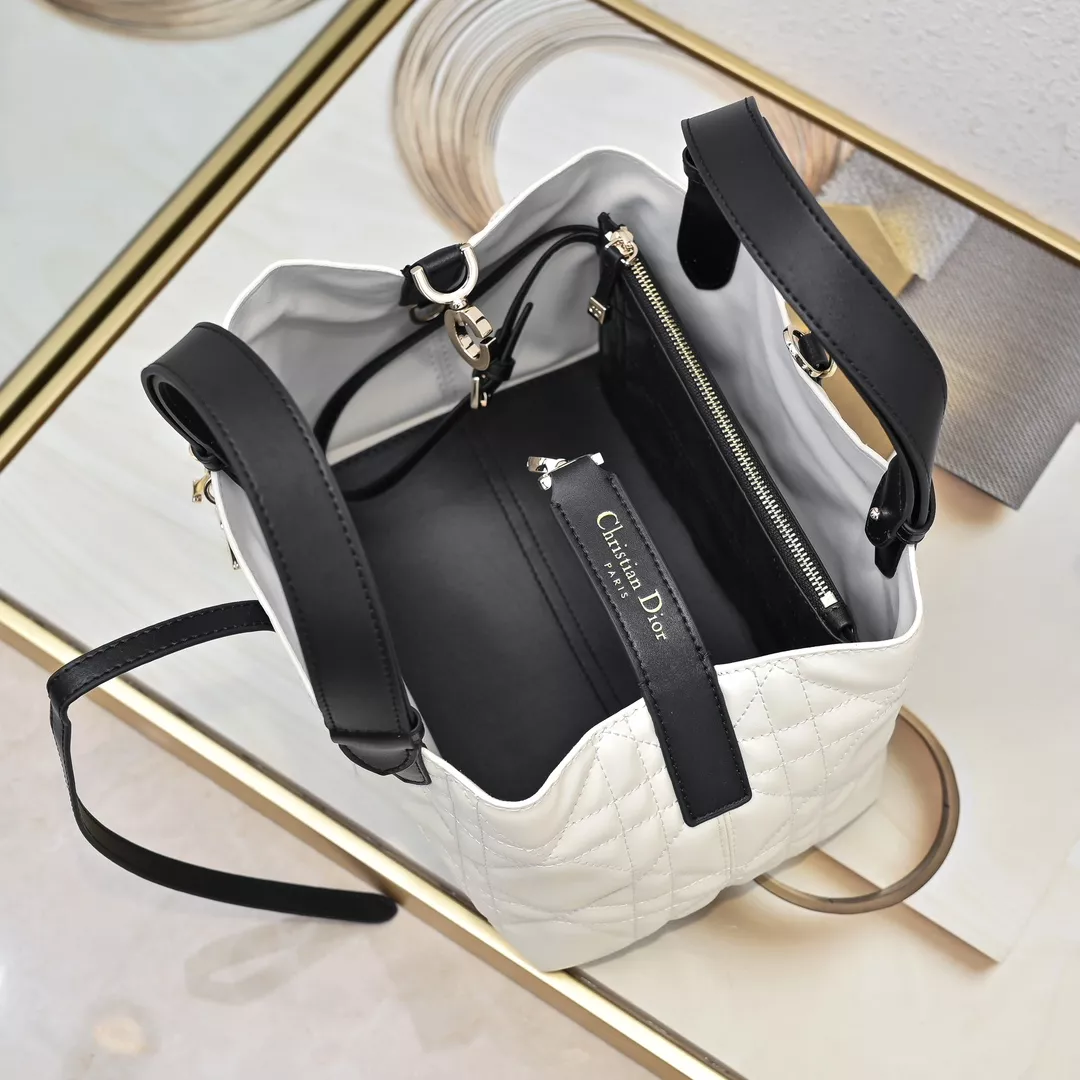 Christian Dior AAA Quality Handbags For Women Classic 6815 - Image 8