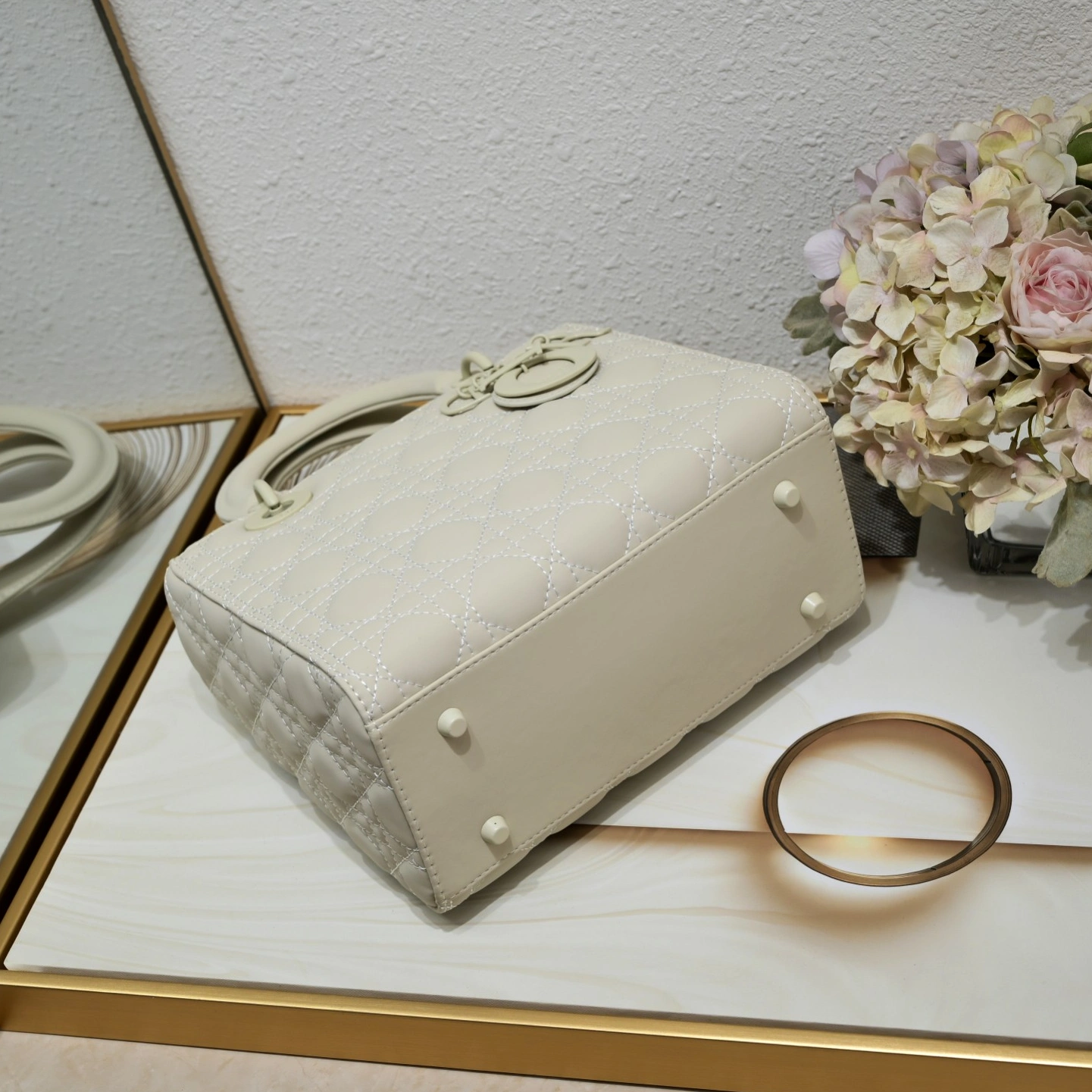 Christian Dior AAA Quality Handbags For Women Stylish 1150 - Image 3