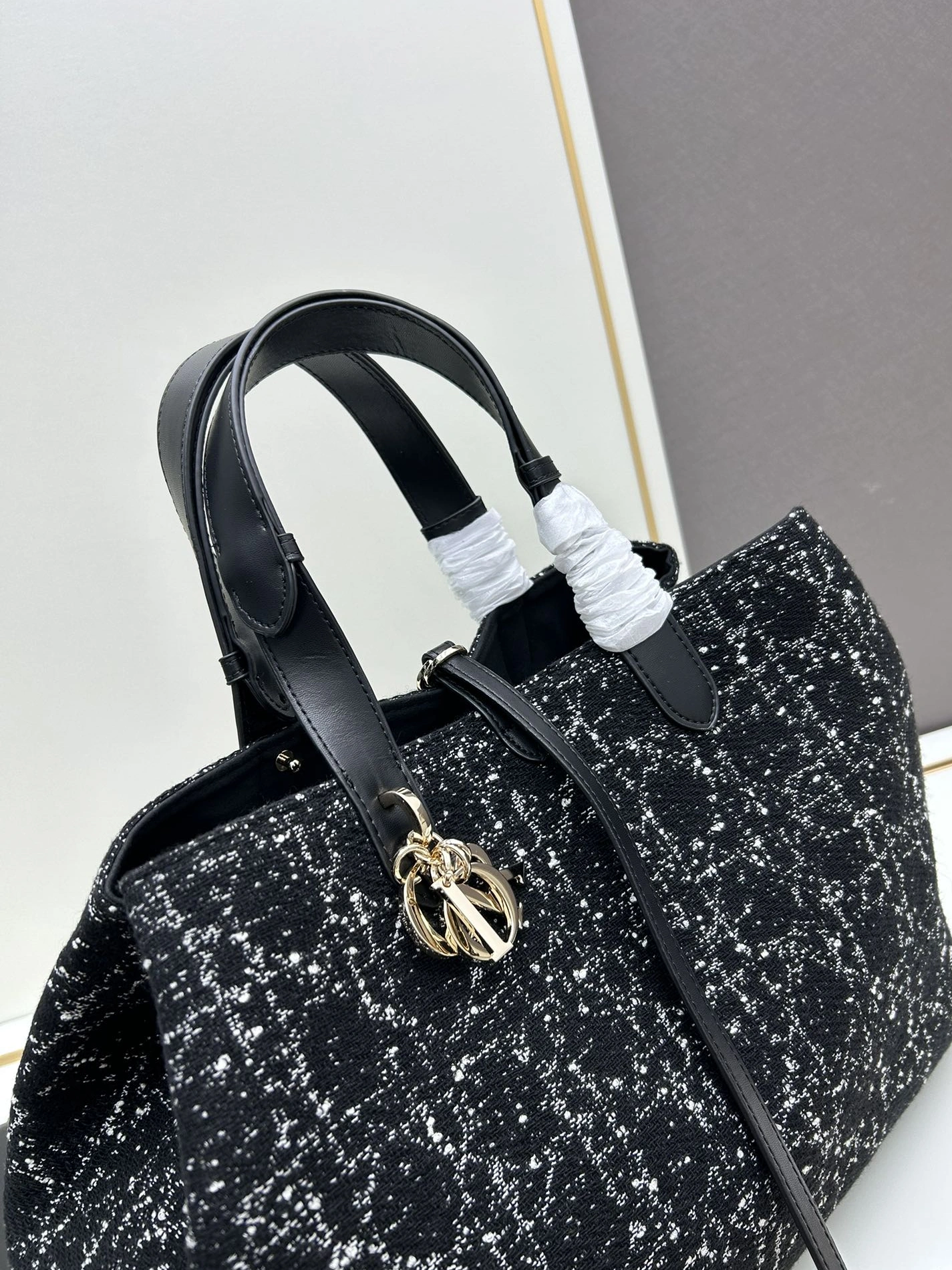 Christian Dior AAA Quality Handbags For Women Trendy 6905 - Image 4