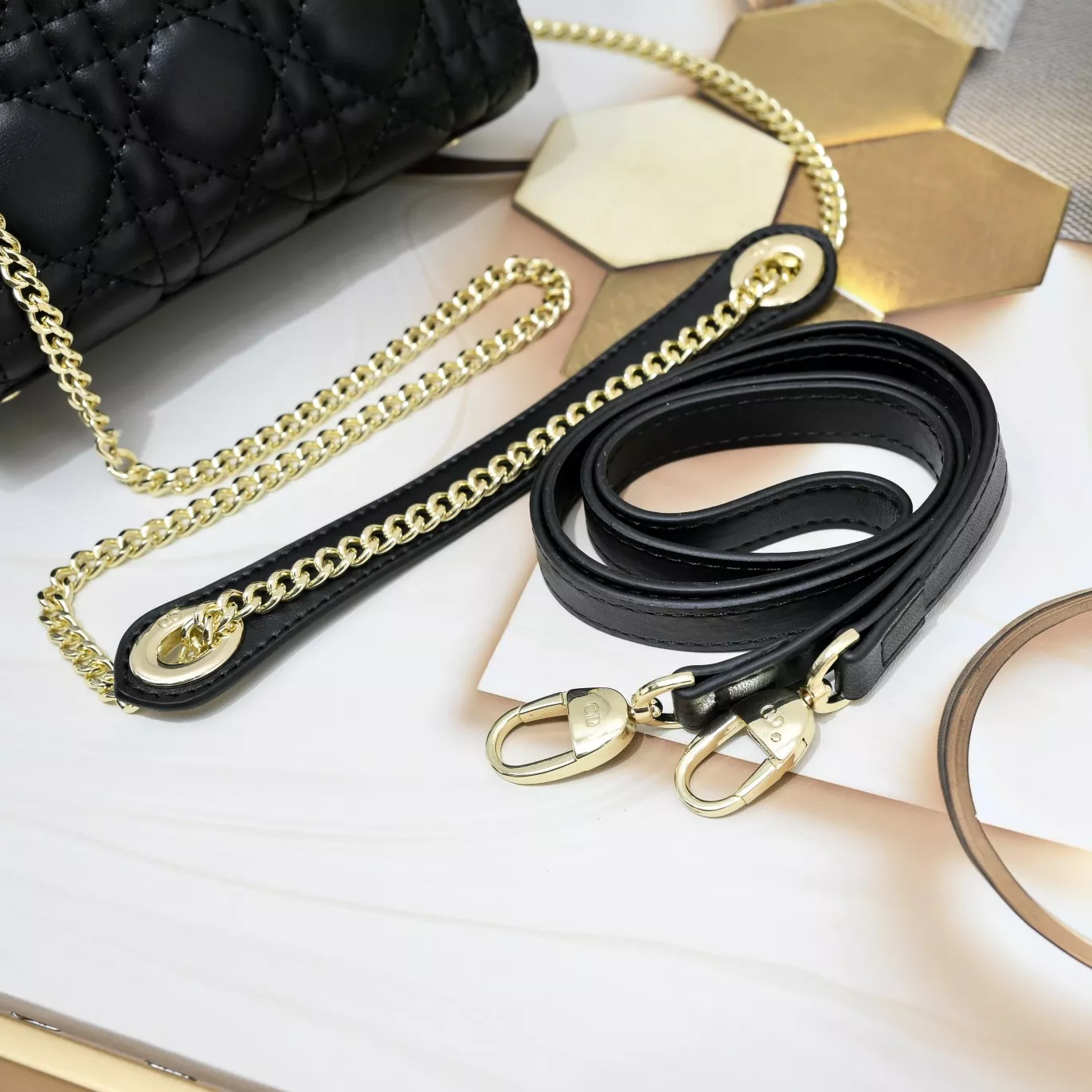 Christian Dior AAA Quality Handbags For Women WellDesigned 1125 - Image 8