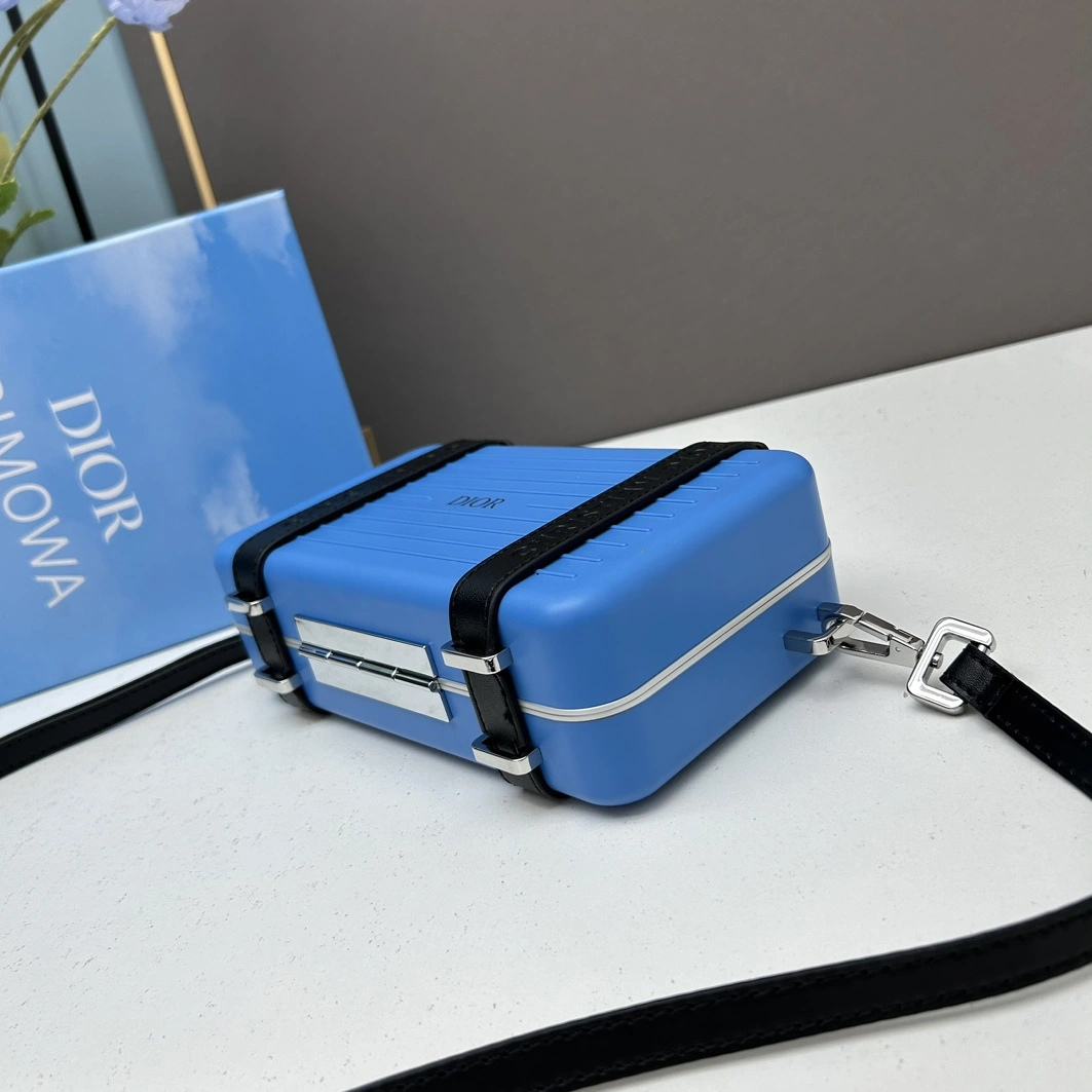 Christian Dior AAA Quality Messenger Bags For Women Classic 6943