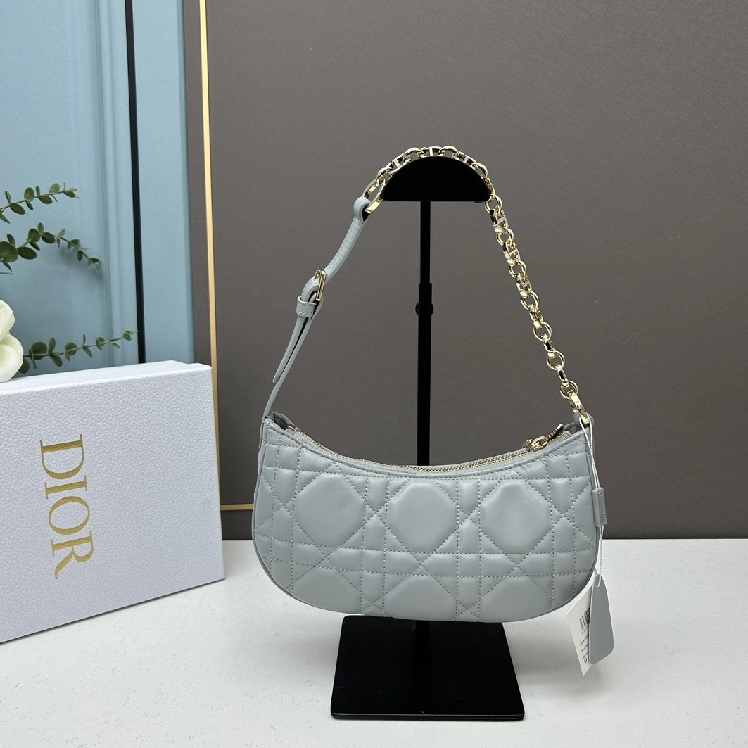 Christian Dior AAA Quality Shoulder Bags For Women Affordable 2125 - Image 3