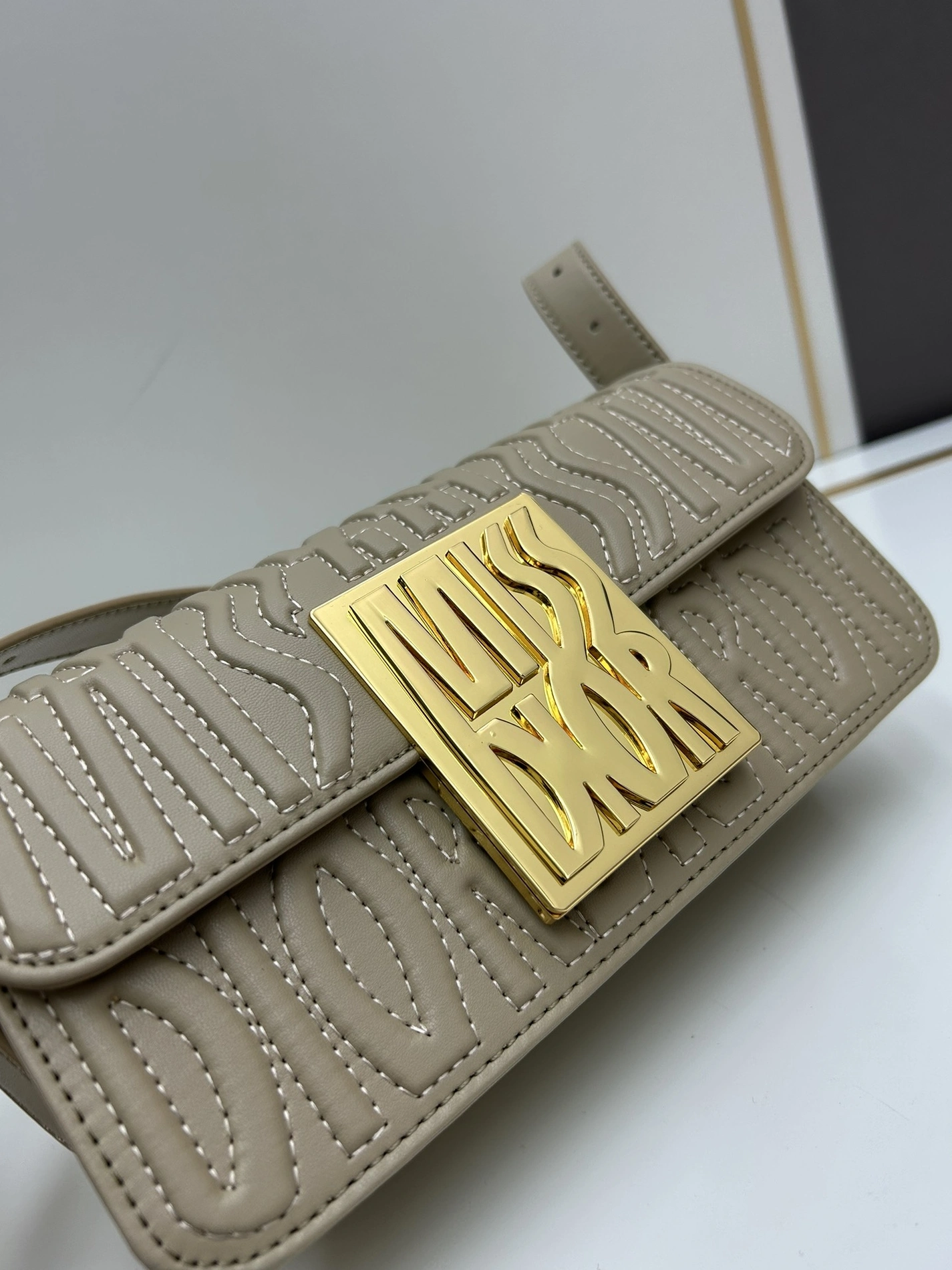 Christian Dior AAA Quality Shoulder Bags For Women Trendy 2225 - Image 4