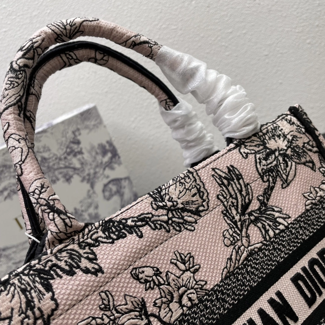 Christian Dior AAA Quality Tote-Handbags For Women Cozy 9797 - Image 5