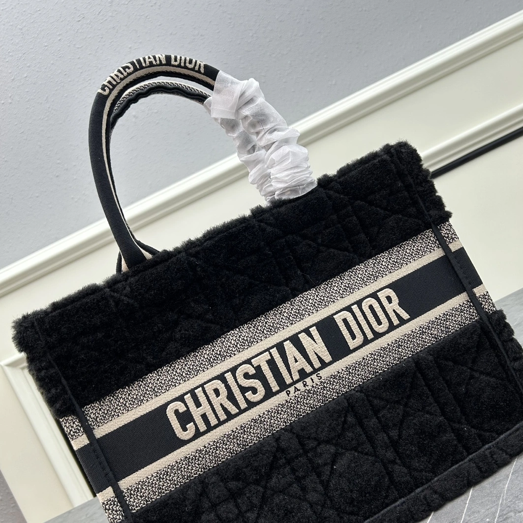 Christian Dior AAA Quality Tote-Handbags For Women Flexible 2034 - Image 4