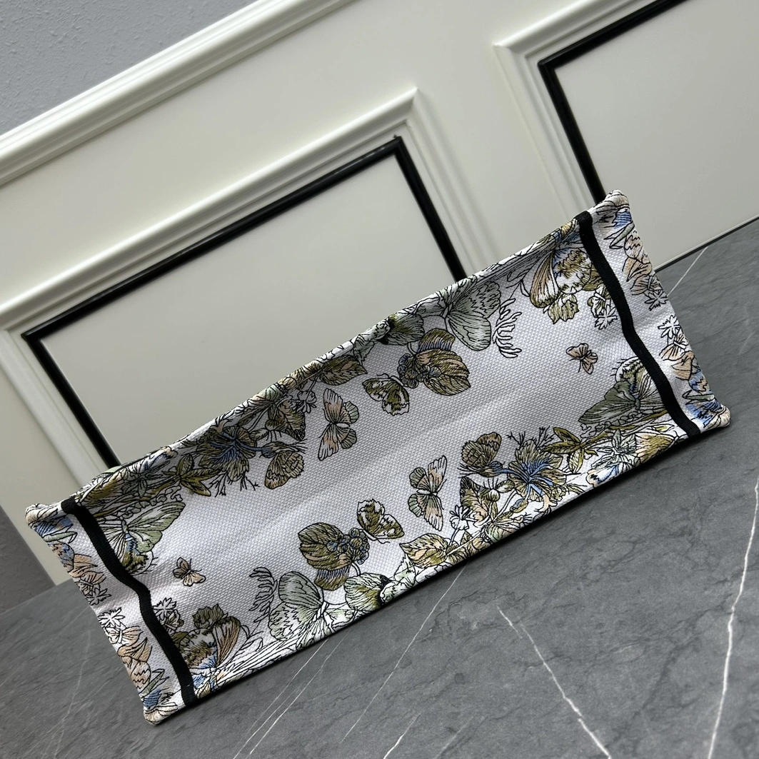 Christian Dior AAA Quality Tote-Handbags For Women Timeless 1316 - Image 5