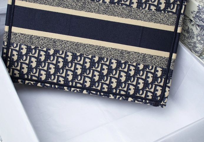 Christian Dior AAA Quality Tote-Handbags For Women Unique 6813 - Image 5