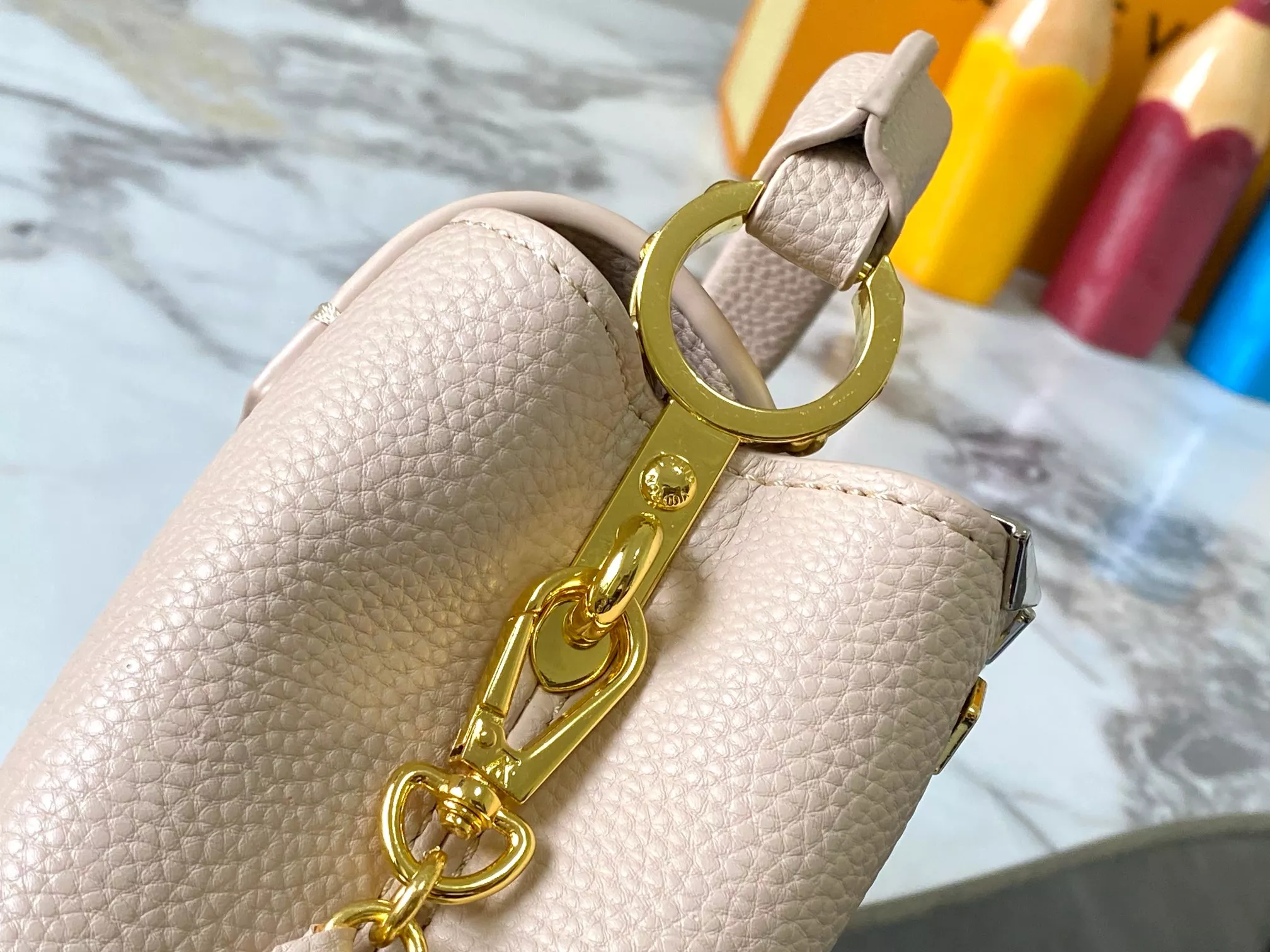 Classic 1810 Louis Vuitton AAA Quality Messenger Bags For Women - Image 6