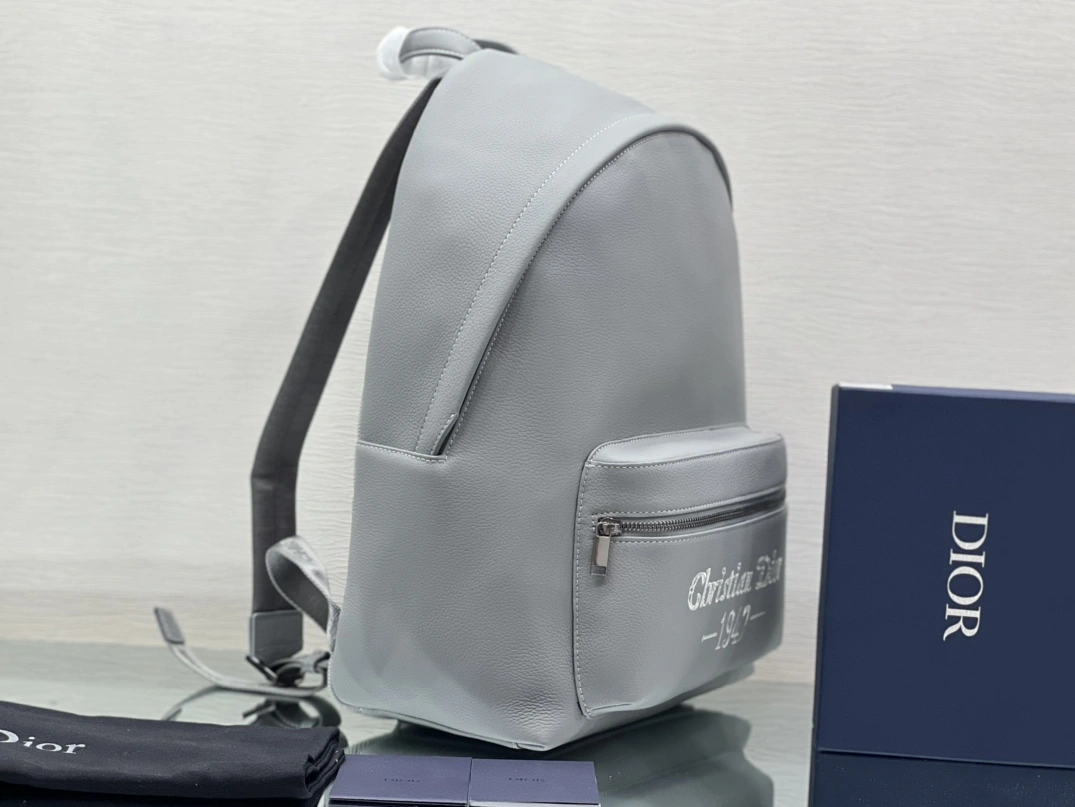 Classic 4531 Christian Dior AAA Man Backpacks - Image 3
