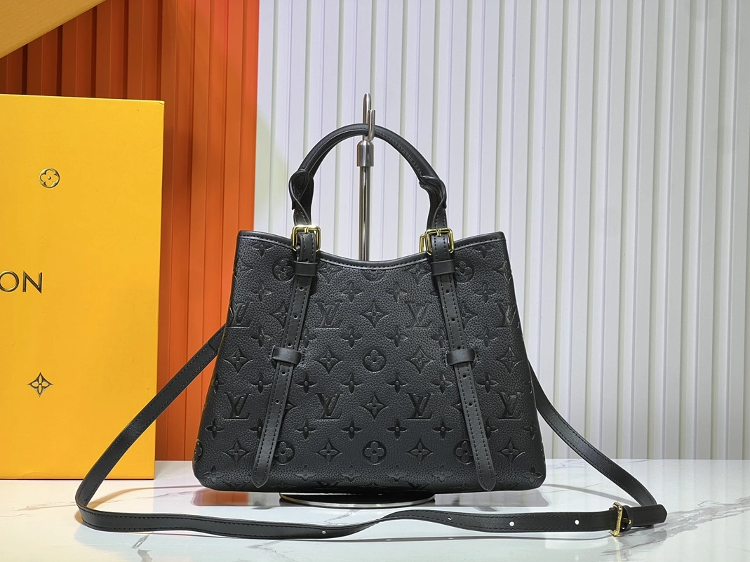 Classic 4774 Louis Vuitton AAA Quality Handbags For Women - Image 5