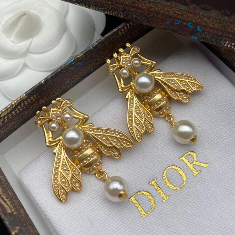 Comfortable 1226 Dior Bee Earrings In Metal and White Resin Pearls Gold - Image 3